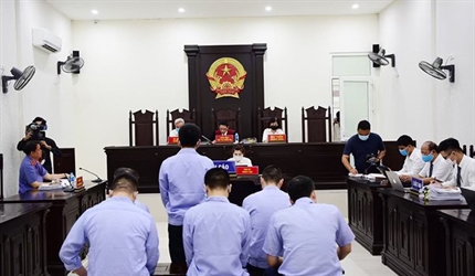 Phiên tòa rút kinh nghiệm vụ án Giết người và Gây rối trật tự công cộng